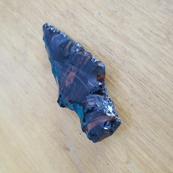 Mahogany Obsidian Arrowhead - Picture 3 of 4